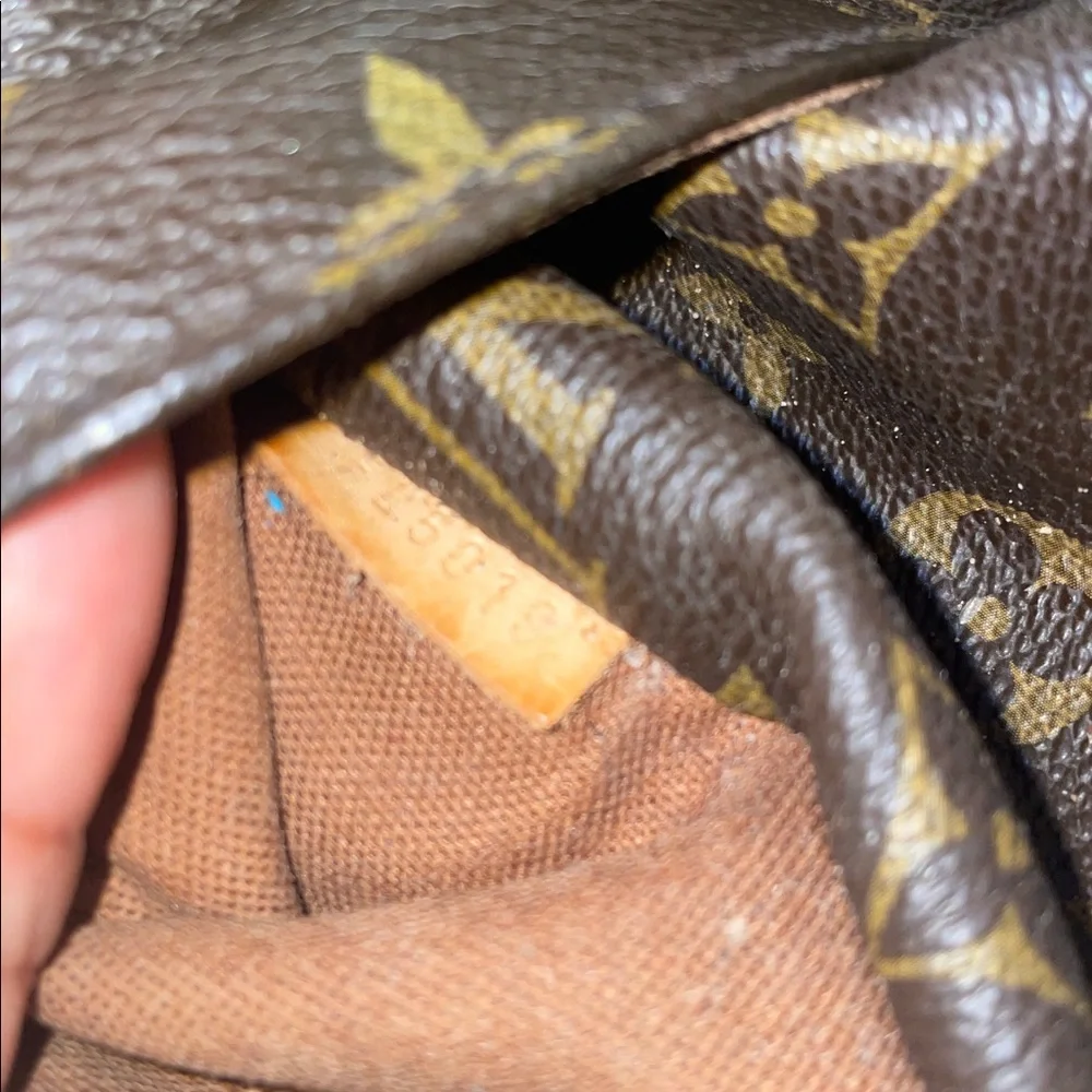 Authentic Louis Vuitton Totally Classic Brown Monogram Tote - Picture 14 of 14